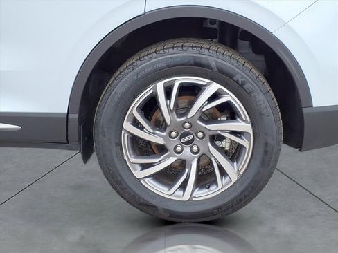 Certified 2025 Lincoln Corsair Premiere w/ Equipment Group 101A image 4