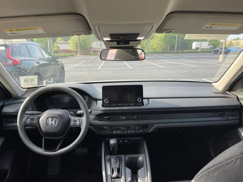 Used 2025 Honda Accord LX image 5