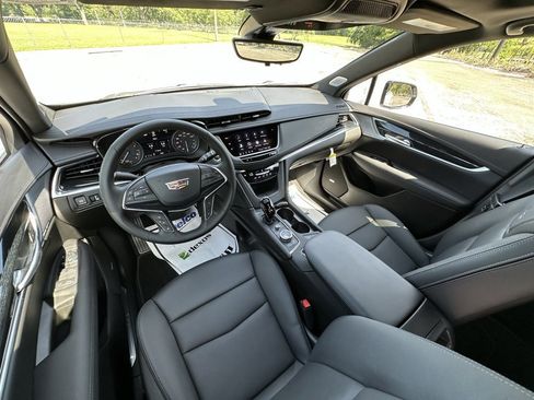 New 2025 Cadillac XT5 Premium Luxury w/ Technology Package image 17