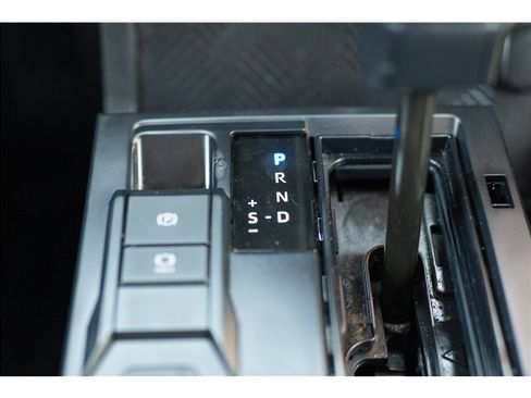Used 2025 Toyota Tacoma SR5 RWD image 10