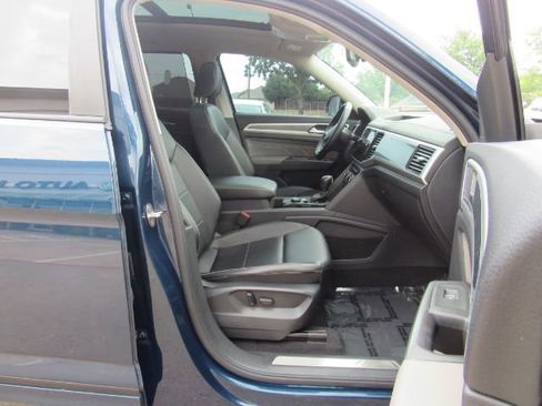 Used 2022 Volkswagen Atlas SEL R-Line image 29