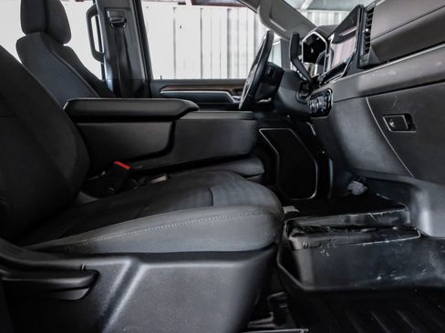 Used 2024 Chevrolet Silverado 3500 LT w/ Convenience Package image 33