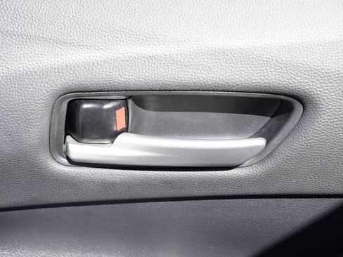 Used 2024 Toyota Corolla SE FWD image 11