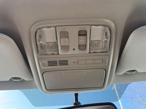 Used 2014 Honda Pilot EX-L image 17