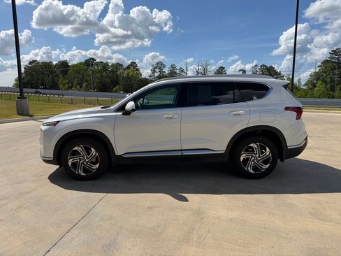 Used 2022 Hyundai Santa Fe SEL image 2