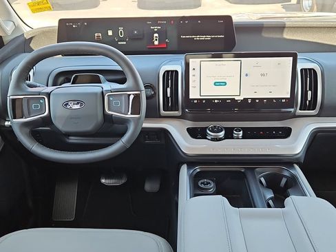New 2027 Ford Expedition Active RWD image 20