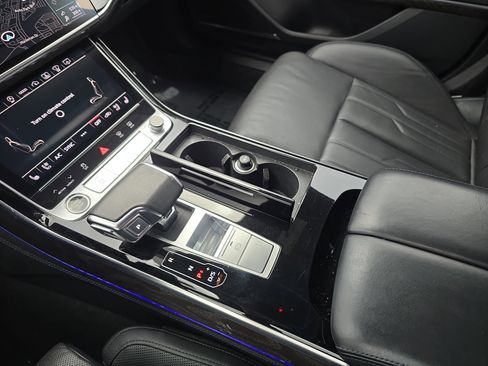Used 2022 Audi A8 L 3.0T image 34