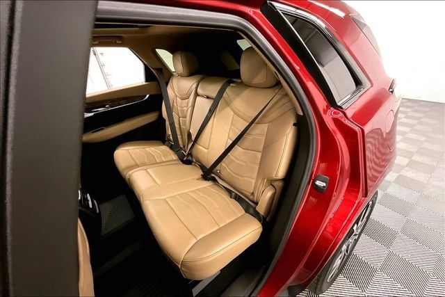 Used 2022 Cadillac XT5 Sportv w/ Platinum Package AWD/4WD image 25