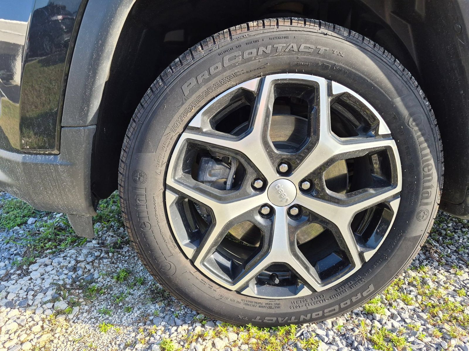 Used 2024 Jeep Compass Limited AWD/4WD image 5