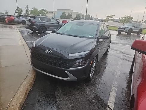 Used 2023 Hyundai Kona SEL w/ Cargo Package AWD/4WD image 2