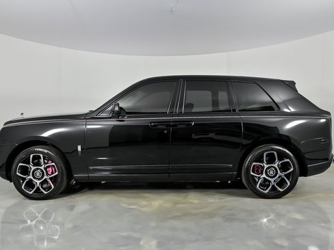 Used 2021 Rolls-Royce Cullinan -STARLIGHT-4 SEATER-WHITE GUTS image 8