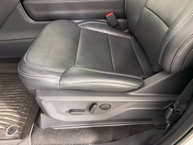 Used 2025 Ford Expedition Max Platinum w/ Stealth Appearance Package AWD/4WD image 21
