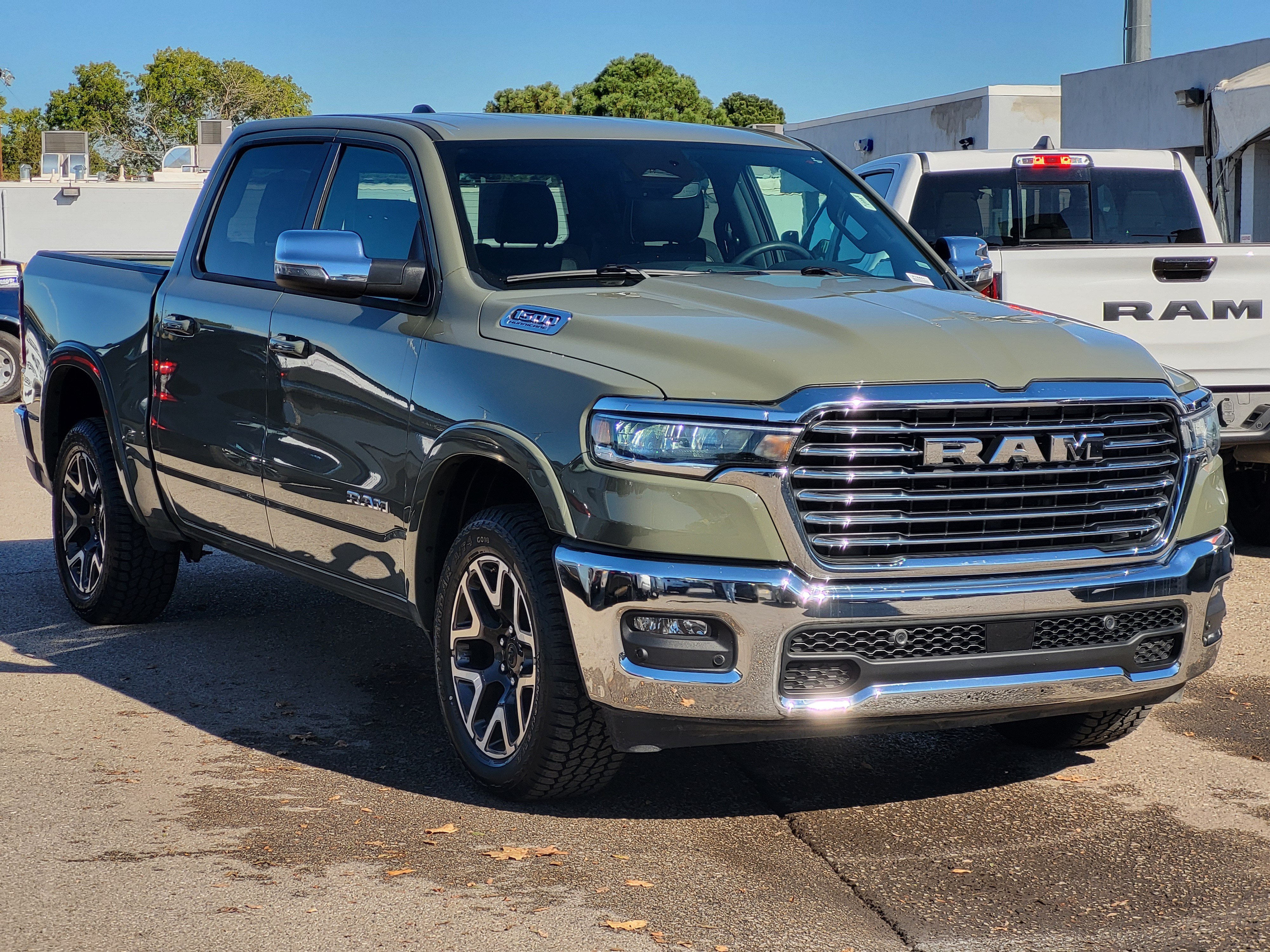 Used 2026 RAM 1500 Laramie AWD/4WD image 2