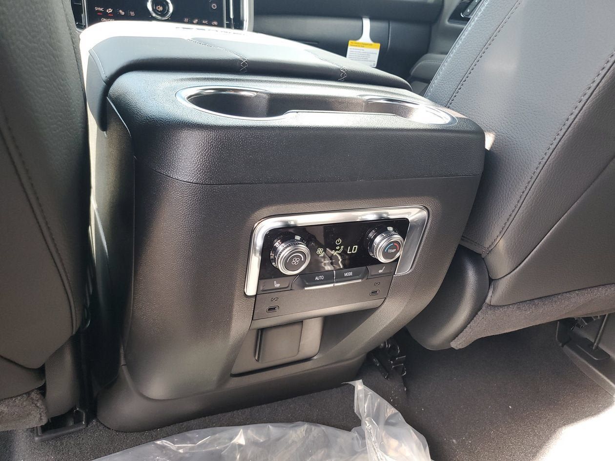 New 2026 GMC Yukon Denali RWD image 16