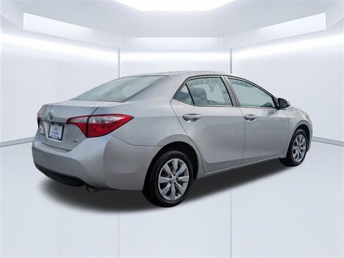 Used 2016 Toyota Corolla LE image 4