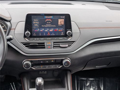 Used 2022 Nissan Altima 2.5 SR image 15