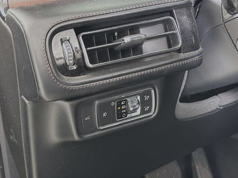 Used 2021 Lincoln Aviator Reserve w/ Equipment Group 201A AWD/4WD image 13
