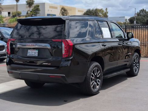 Used 2024 GMC Yukon AT4 w/ Technology Package AWD/4WD image 6