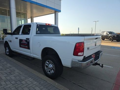 Used 2017 RAM 2500 Tradesman w/ Chrome Appearance Group AWD/4WD image 3