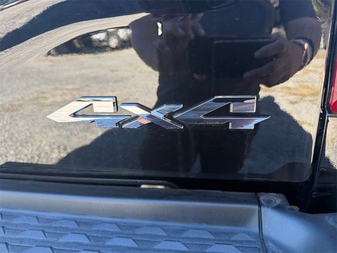 New 2025 RAM 2500 Limited image 17