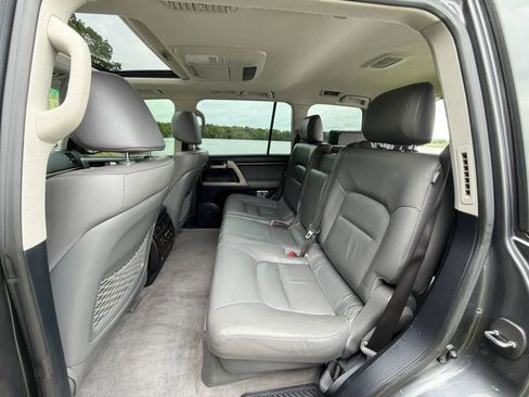 Used 2011 Toyota Land Cruiser w/ Upgrade Pkg AWD/4WD image 52