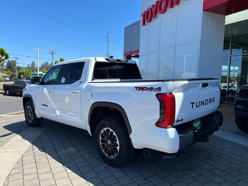 New 2026 Toyota Tundra SR5 AWD/4WD image 3