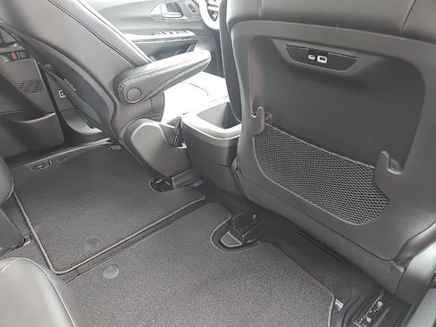 New 2026 Chrysler Pacifica Select w/ S Appearance Package FWD image 81