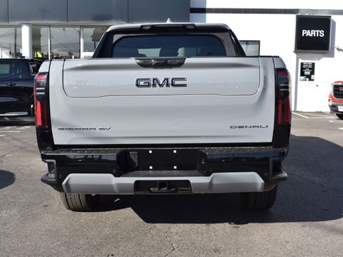 New 2025 GMC Sierra EV Denali image 32