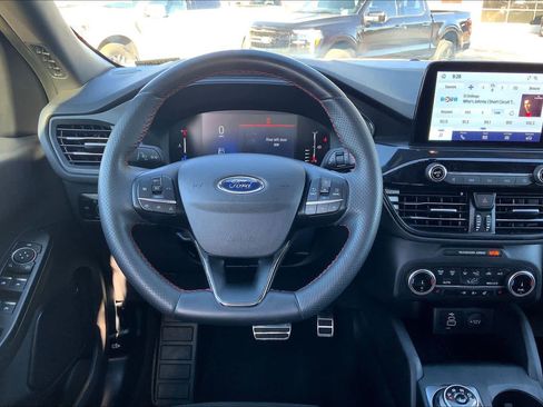 Used 2024 Ford Escape ST-Line image 10