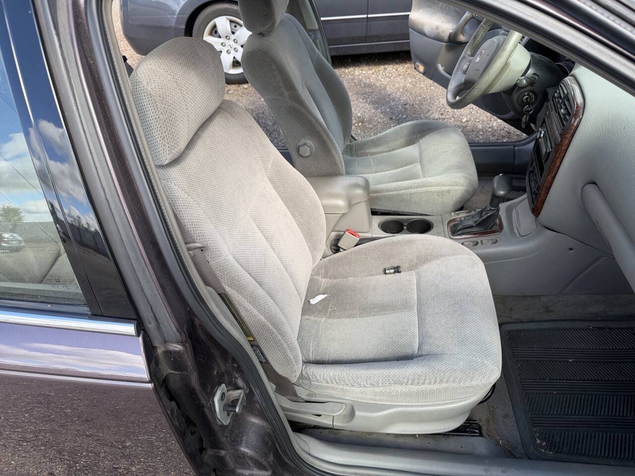 Used 2000 Saturn L-Series LS2 FWD image 27
