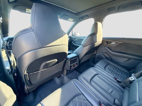Used 2022 Audi SQ7 Premium Plus image 26