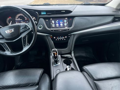 Used 2017 Cadillac XT5 Luxury w/ Driver Awareness Package FWD image 29