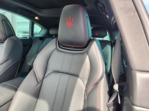 New 2024 Maserati Levante GT Ultima image 7