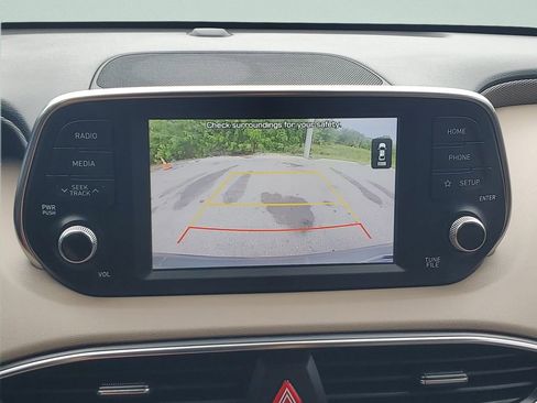 Used 2019 Hyundai Santa Fe SEL FWD image 17
