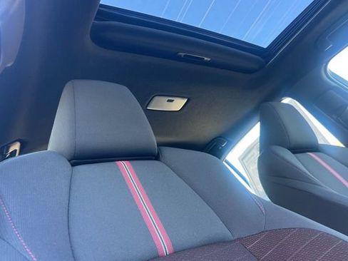 Used 2024 Toyota Corolla SE w/ SE Premium Package image 18