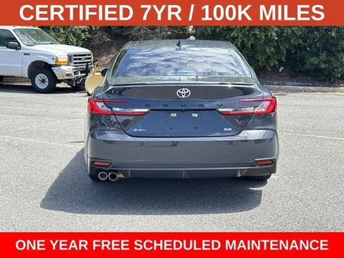 Used 2025 Toyota Camry SE w/ Convenience Package FWD image 3
