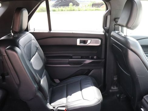 Certified 2020 Ford Explorer Limited AWD/4WD image 19