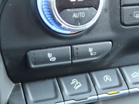 Used 2021 GMC Sierra 1500 Elevation AWD/4WD image 22