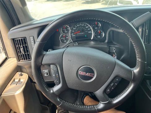 Used 2023 GMC Savana 3500 LS image 17