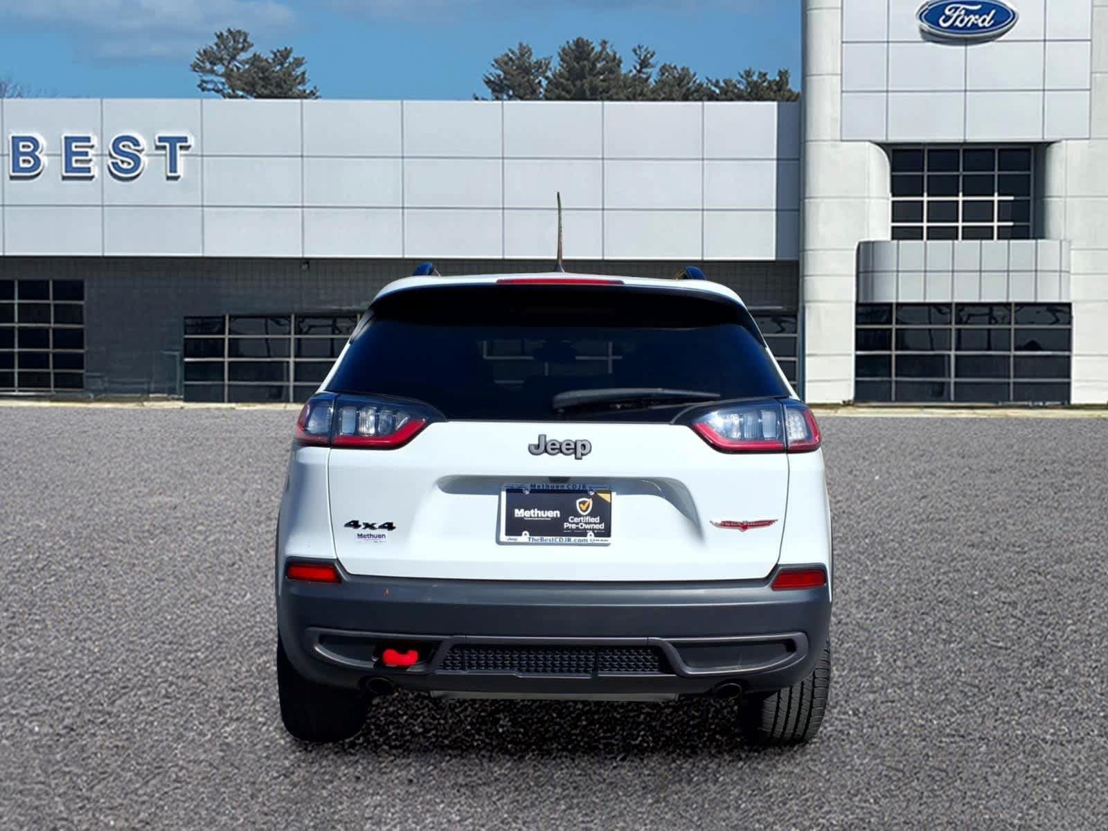 Used 2022 Jeep Cherokee Trailhawk w/ Premium Leather Package AWD/4WD image 5