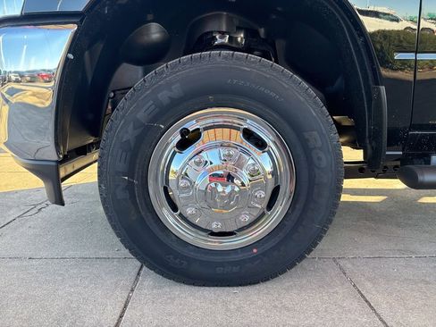 New 2026 RAM 3500 Tradesman image 28