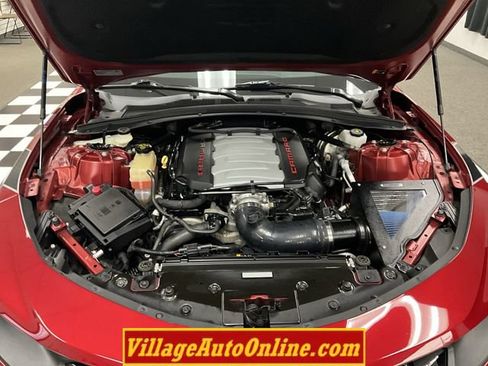 Used 2021 Chevrolet Camaro LT w/ Wild Cherry Design Package 1 RWD image 37