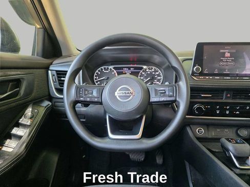 Used 2021 Nissan Rogue S AWD/4WD image 12