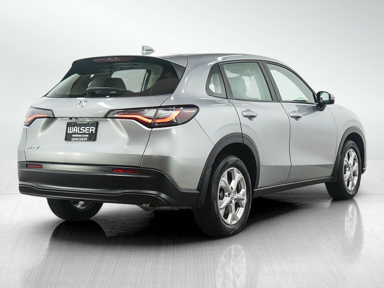 Used 2024 Honda HR-V LX image 5