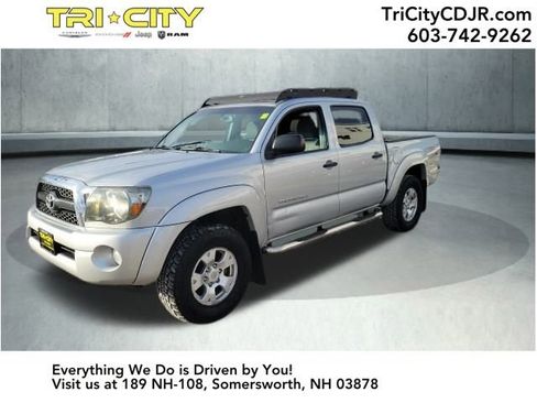 Used 2011 Toyota Tacoma 4x4 Double Cab image 1