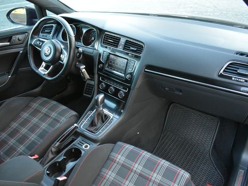 Used 2015 Volkswagen GTI S image 13
