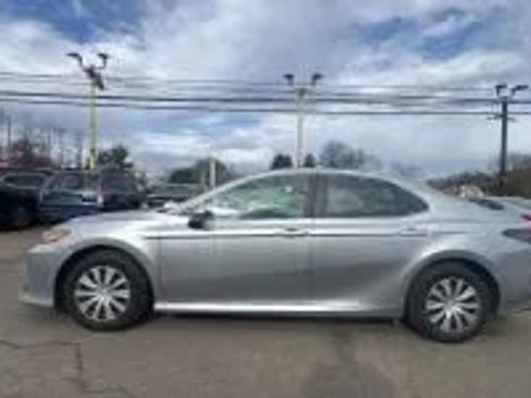 Used 2023 Toyota Camry LE FWD image 8