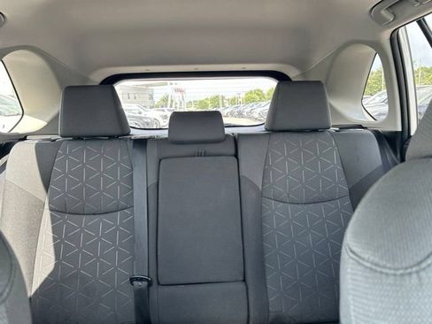 Used 2020 Toyota RAV4 XLE w/ Convenience Package FWD image 27