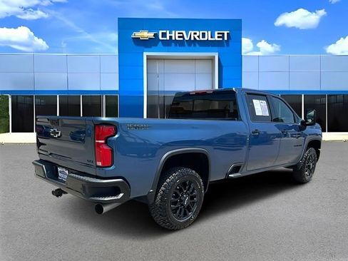 Used 2026 Chevrolet Silverado 3500 LTZ w/ LTZ Plus Package AWD/4WD image 3