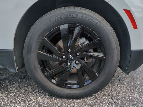 Certified 2024 Chevrolet Equinox LS w/ Sport Edition image 11